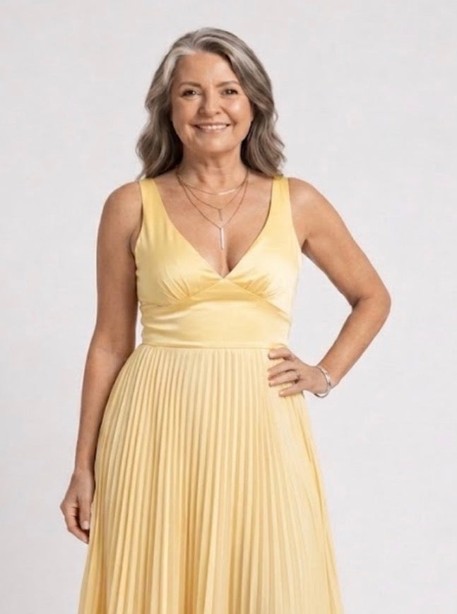 Aveline | Pleated V-Neck Maxi Dress