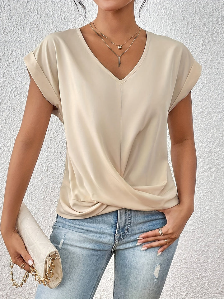 Sarah - Relaxed V-Neck Twist Top