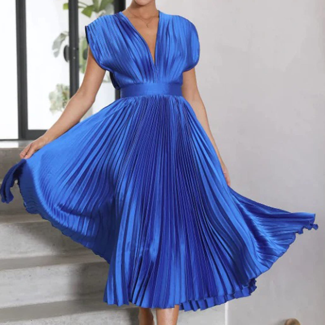 Annabelle | Timeless Pleated Midi Dress