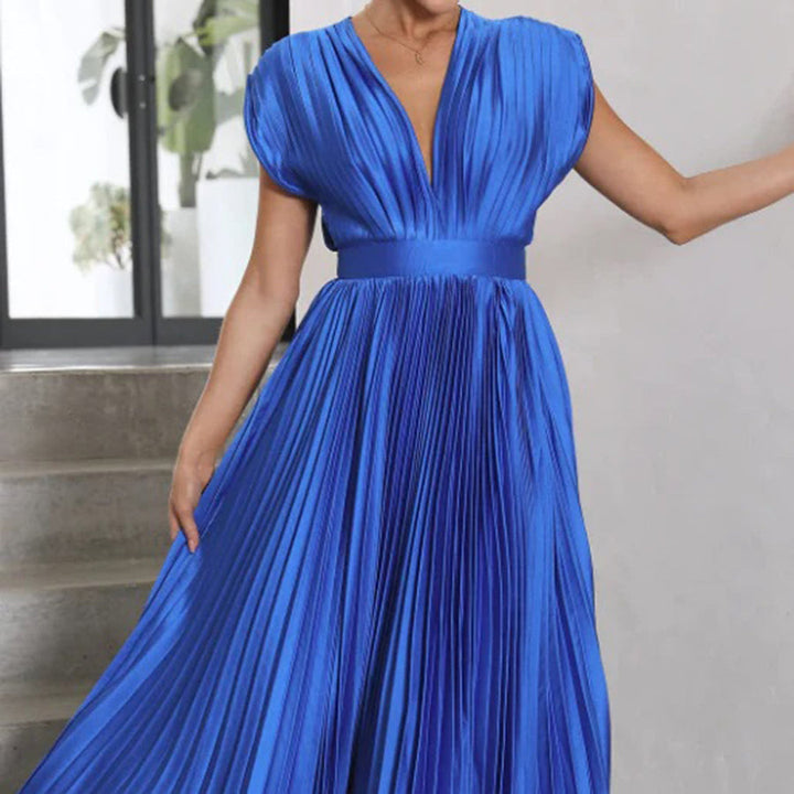 Annabelle | Timeless Pleated Midi Dress