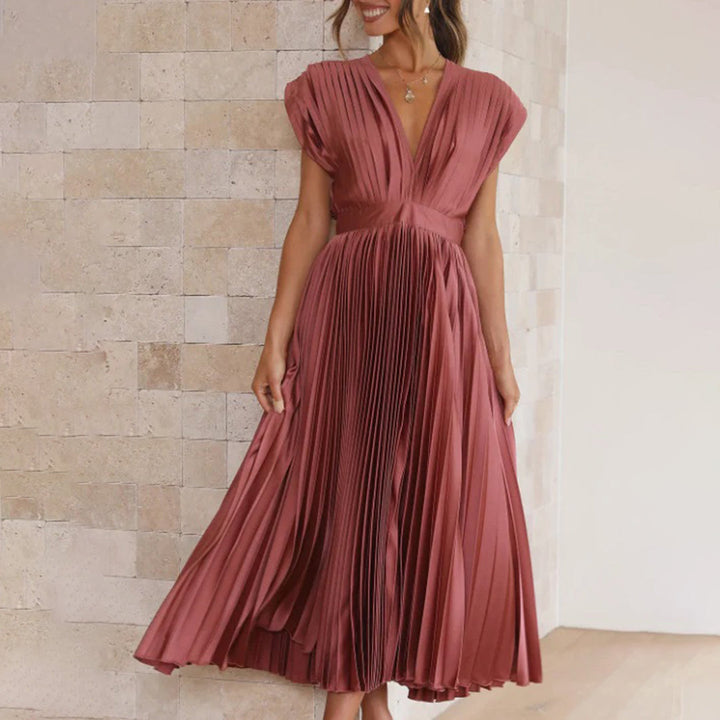 Annabelle | Timeless Pleated Midi Dress