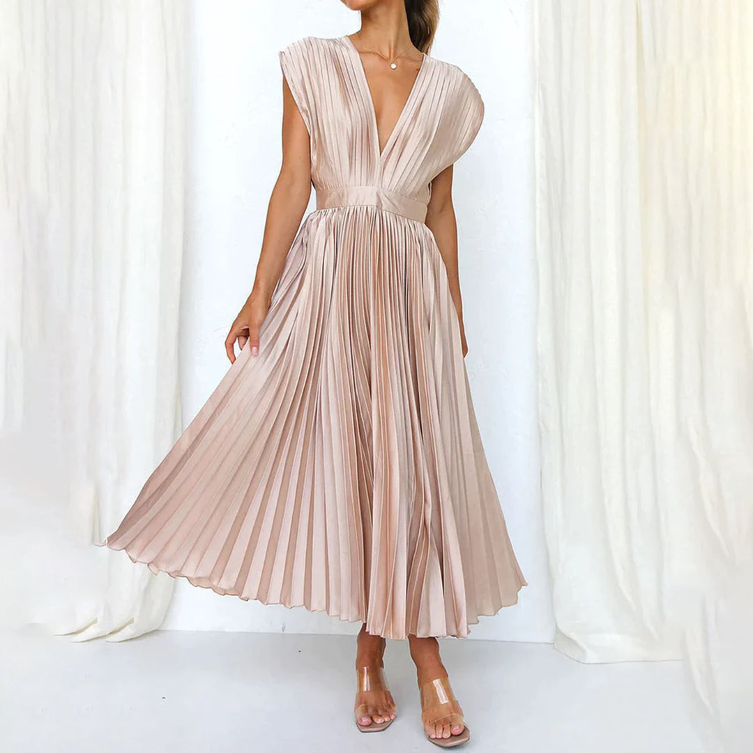 Annabelle | Timeless Pleated Midi Dress