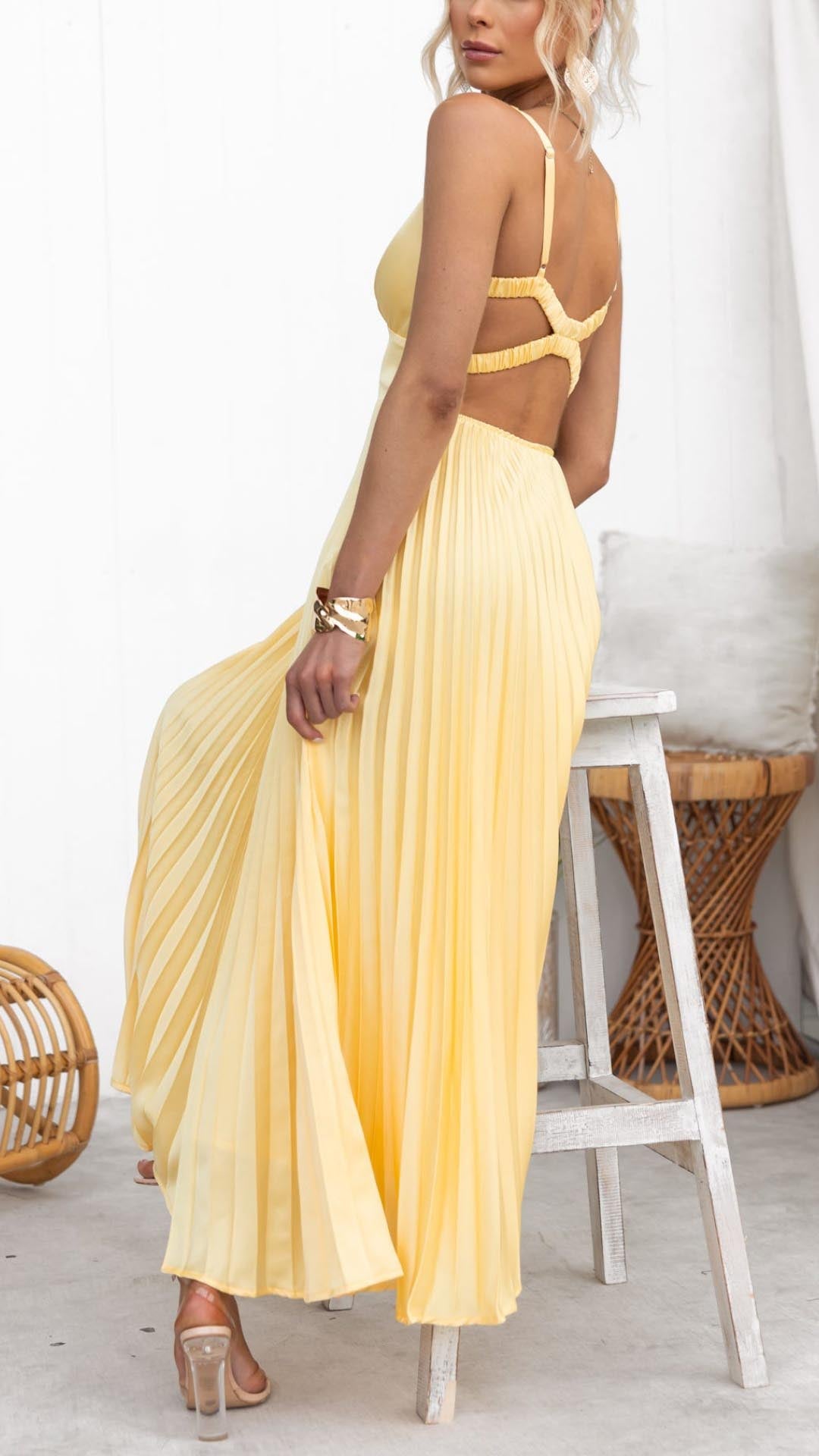 Aveline | Pleated V-Neck Maxi Dress