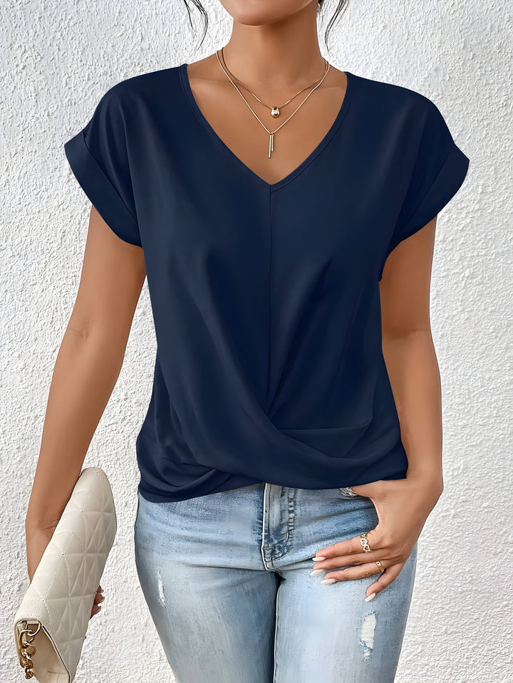 Sarah - Relaxed V-Neck Twist Top